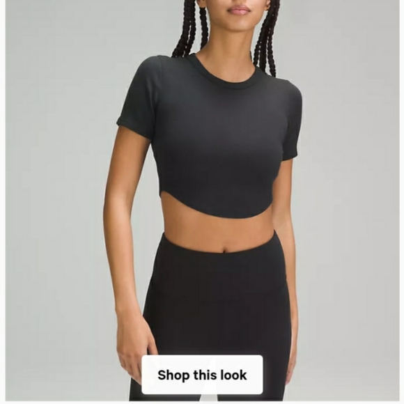 Lululemon hold tight crop top - Picture 1 of 5